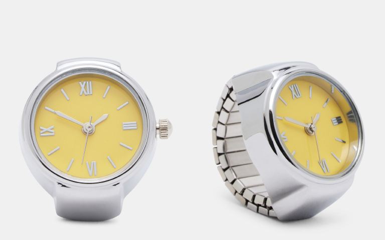 스티븐 매든 시계 형태의 반지